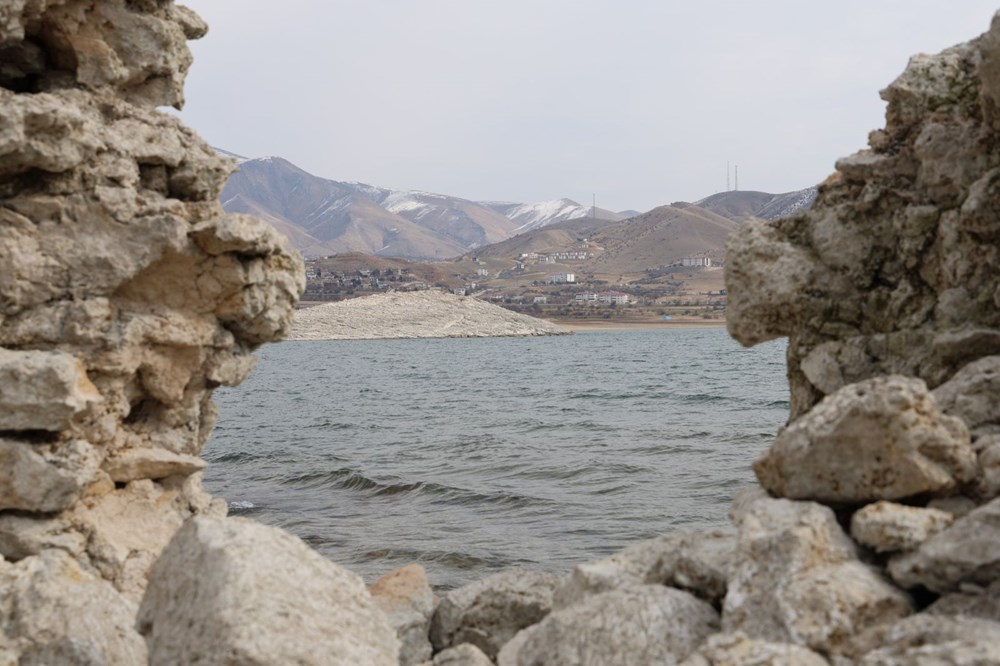 Pertek Kalesindeki sular çekildi: Askeri nizamiye gün yüzüne çıktı 74 7 9vdPh9Jkquv z7aZQO9w