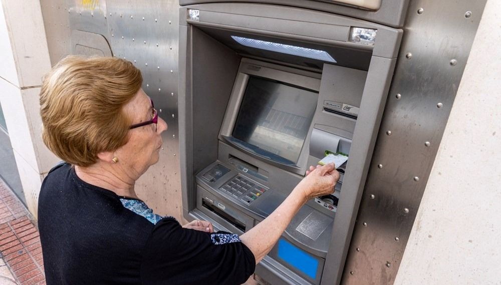 Zamlı emekli maaşları ve maaş farkları ne zaman yatacak? (4A-4B-4C tahsis numarasına göre emekli maaşı ödeme günleri)