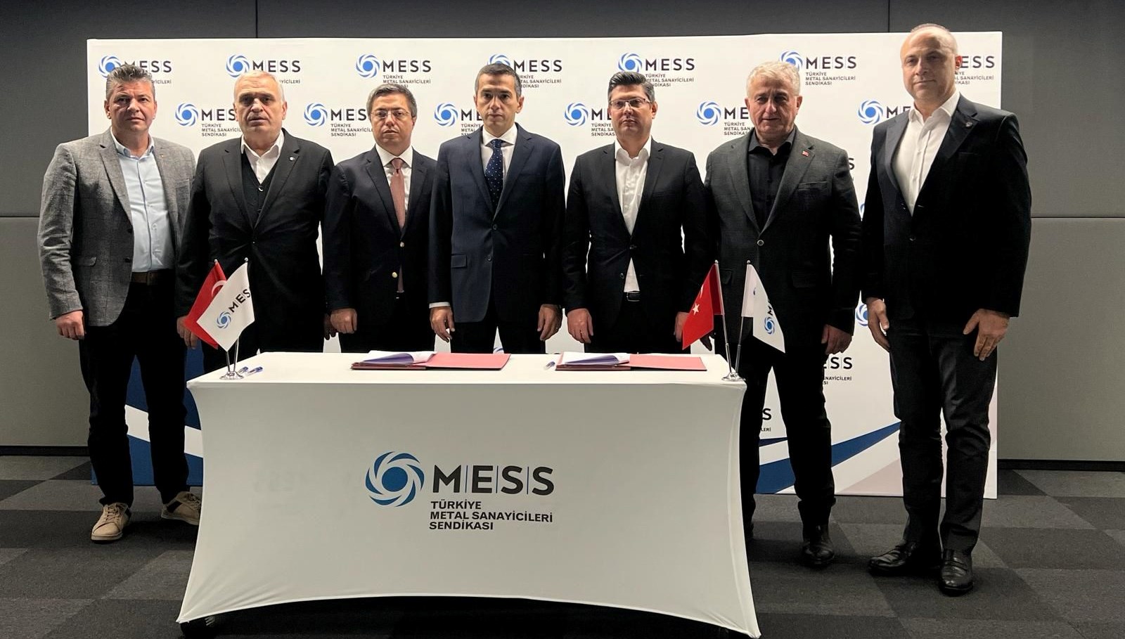 Metal işçisinin Grup Toplu İş Sözleşmesinde anlaşma sağlandı