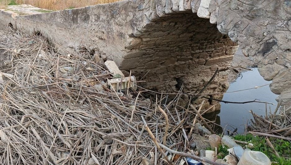 Tarihi köprünün çilesi bitmiyor