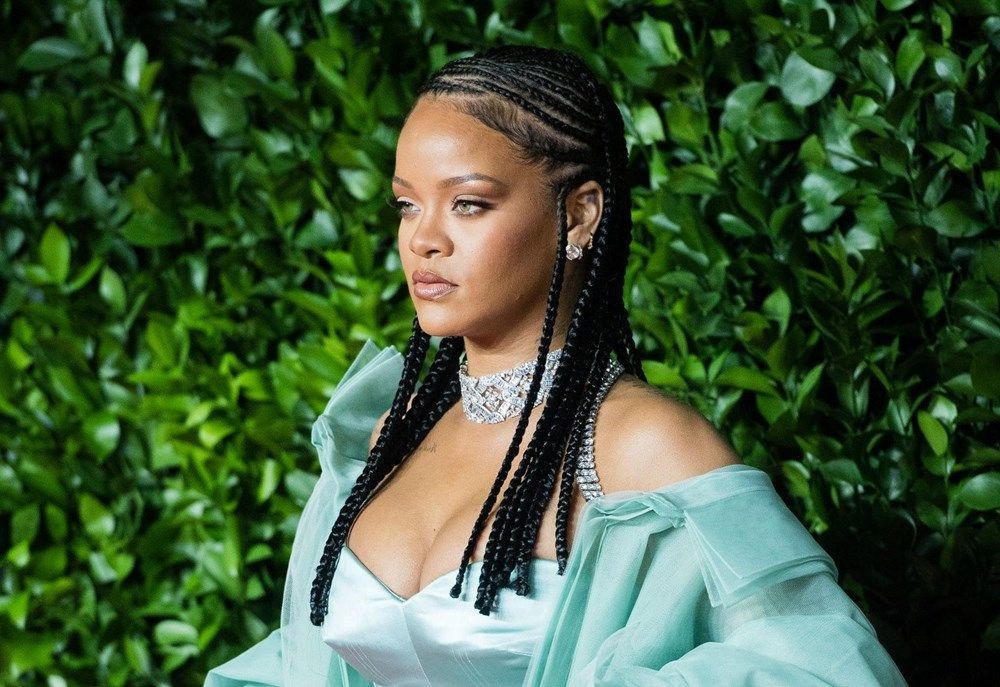 Tescilli milyarder Rihanna güzellik imparatorluğunu genişletiyor - 3