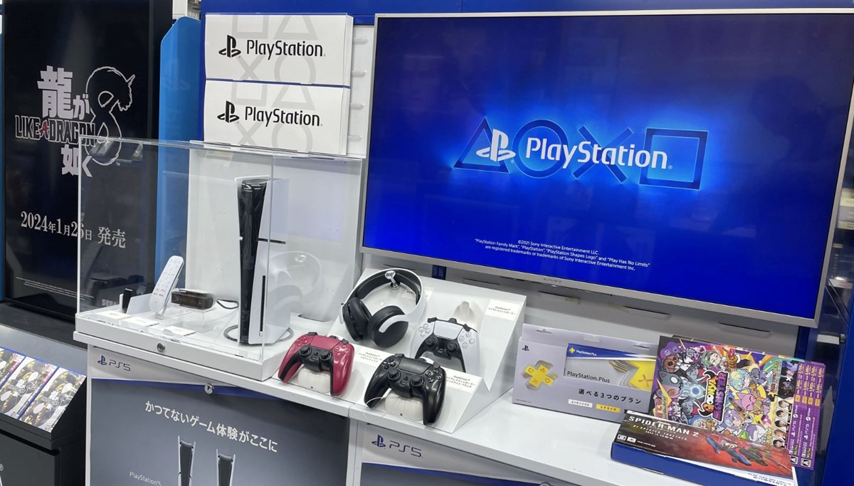 Daha küçük ve hafif PlayStation 5, Japonya'da satışa çıktı