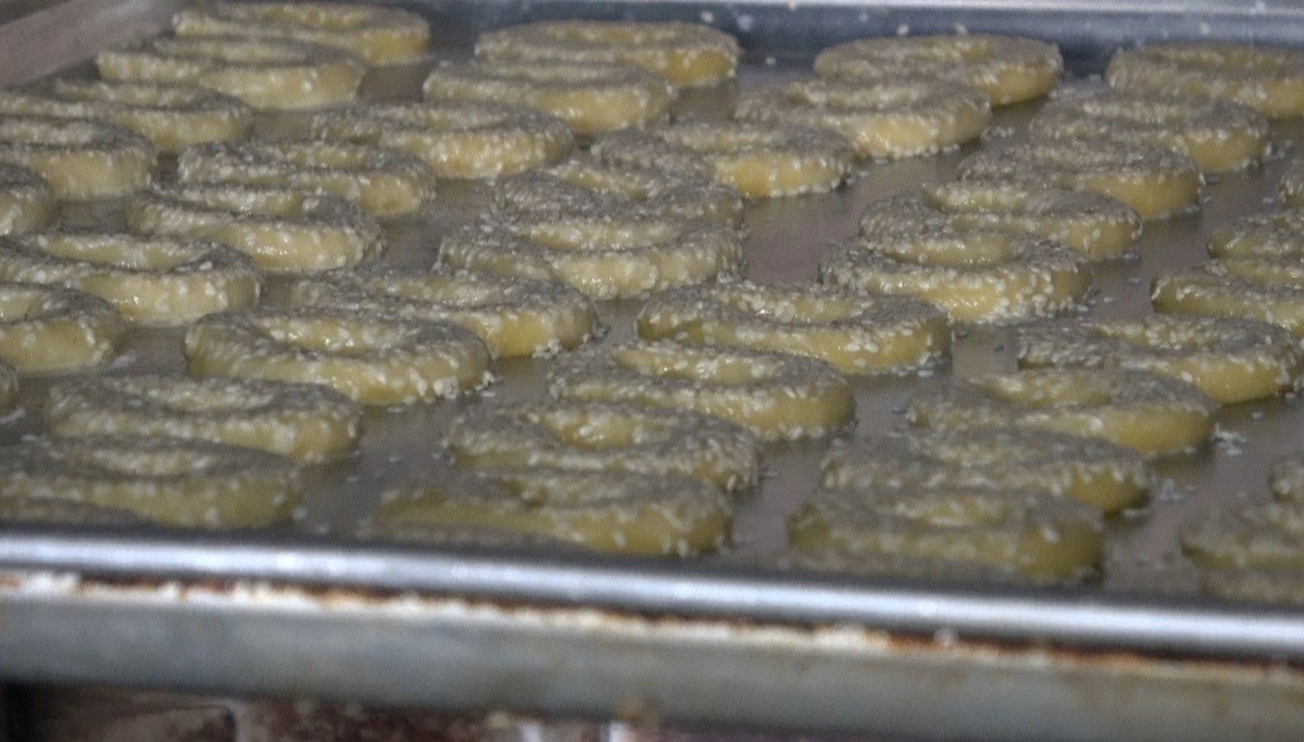 Ramazan Bayramı'nın olmazsa olmazı: Her evde bir tabakta bayram kahkesi bulunur