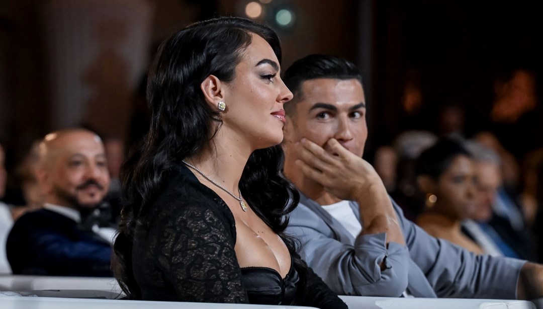 Sonunda oldu, Cristiano Ronaldo ile Georgina Rodriguez nişanlandı: Yüzüğün değeri ağızları açık bıraktı