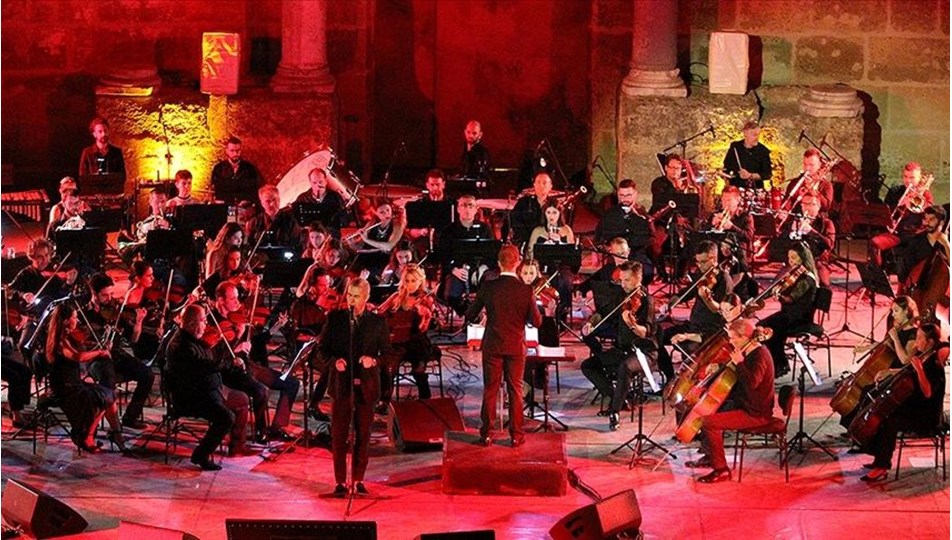İtalyan tenor Alessandro Safina Antalya'da konser verdi