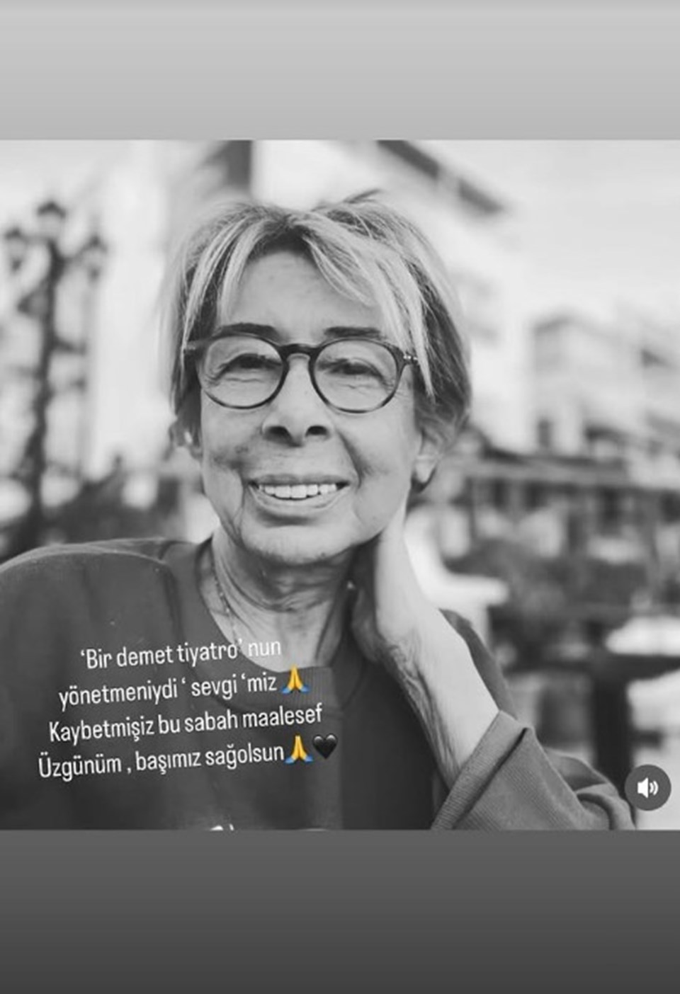 Demet Akbağ acı haberi verdi - 1