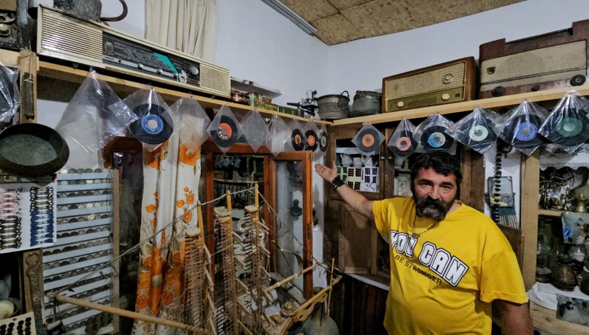 25 yıldır biriktirmiş: Her parça geçmişten bir hikaye taşıyor 25 yıldır biriktirmiş: Her parça geçmişten bir hikaye taşıyor