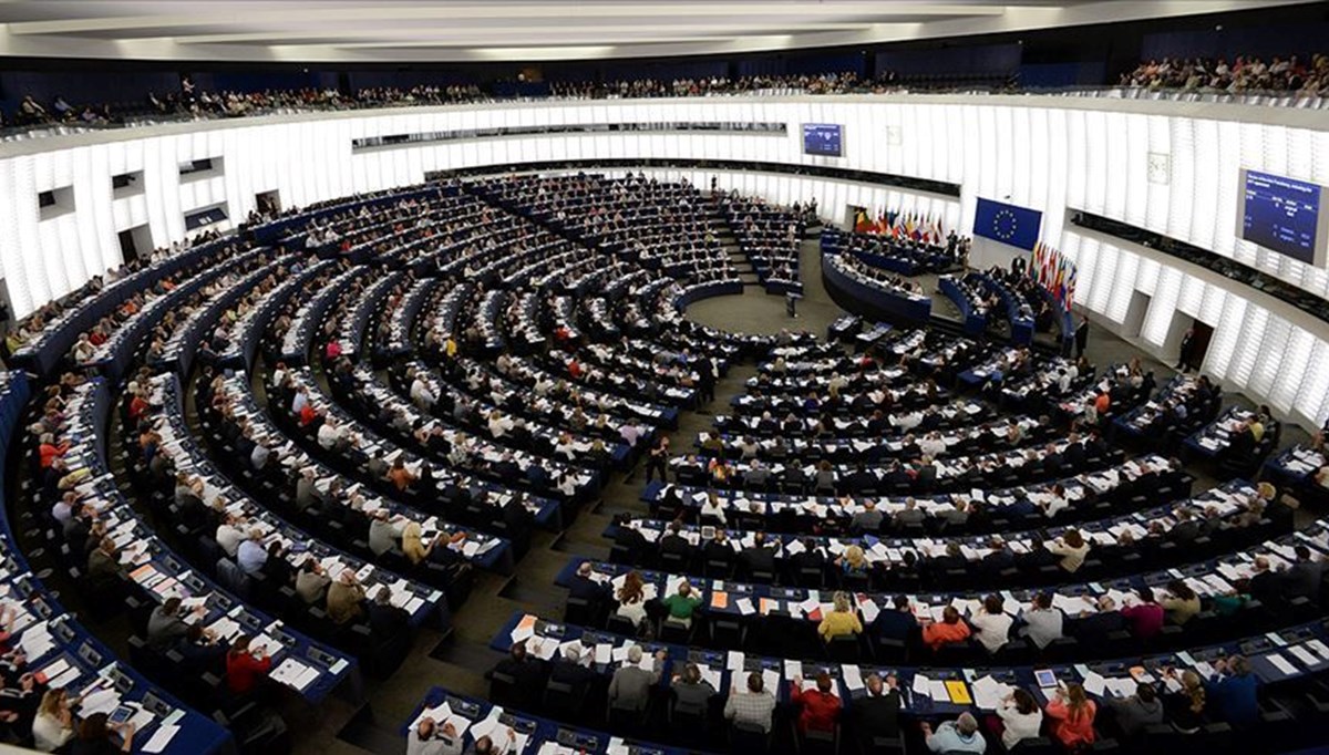 Avrupa Parlamentosu seçime gidiyor: 360 milyon kişi oy kullanacak