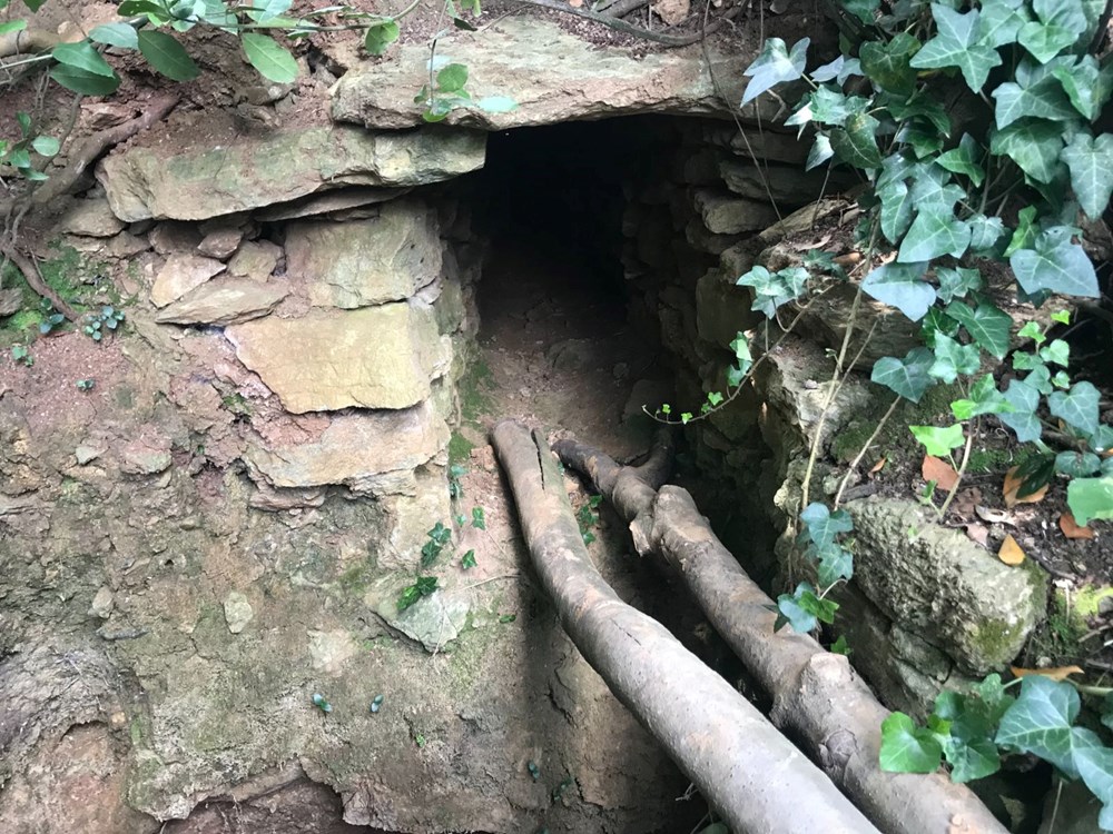 Üsküdar'ın göbeğindeki gizli tünele define talanı - 2