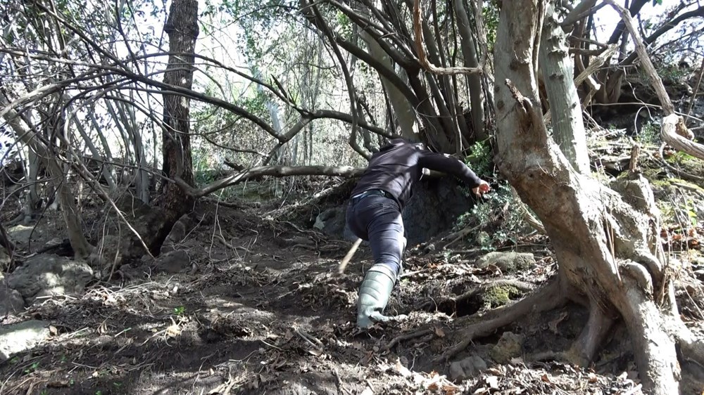 Kayalar oyularak yapılan Pedromida Kilisesi definecilerin hedefi haline geldi - 5