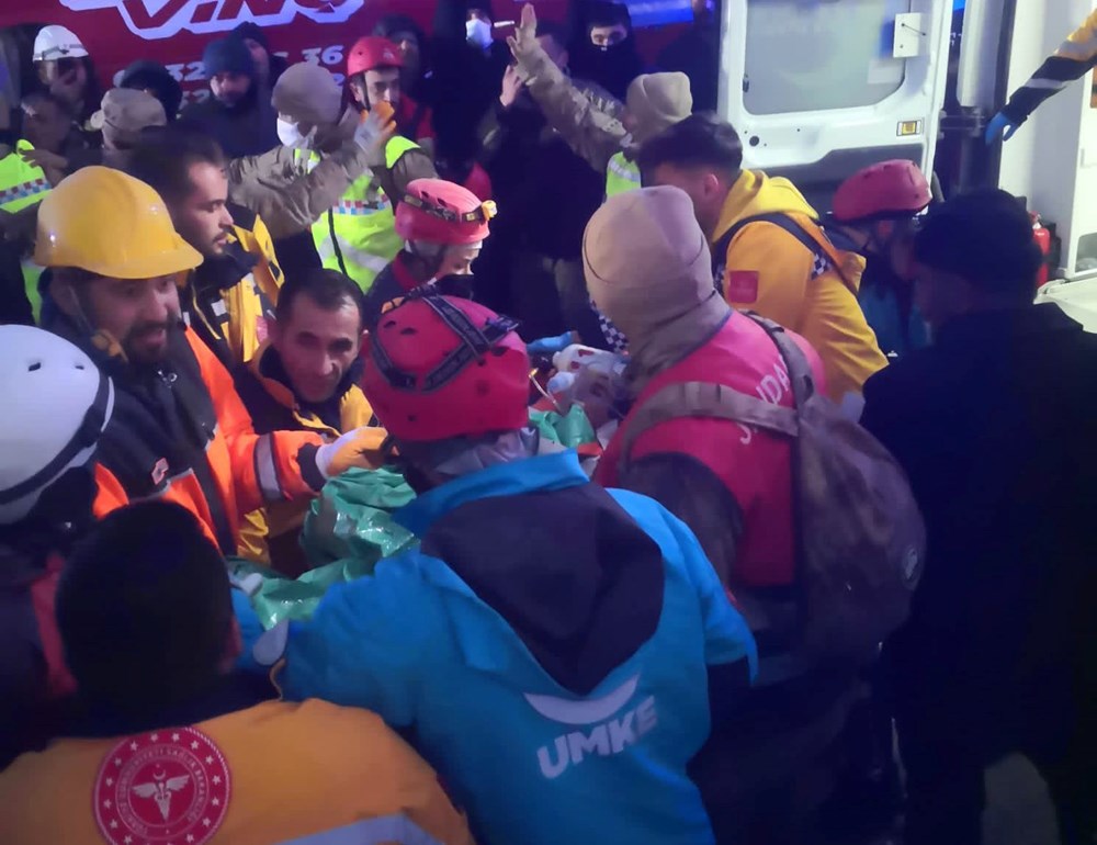 Mucize kurtuluşlar: Depremin 9. gününde arama kurtarma çalışmaları sürüyor - 2