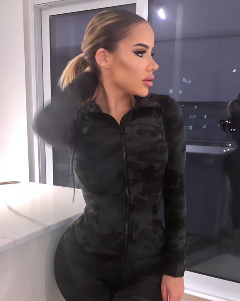 Yola Sandalye Firlatan Fenomen Marcella Zoia Ya Ceza Magazin Haberleri Ntv