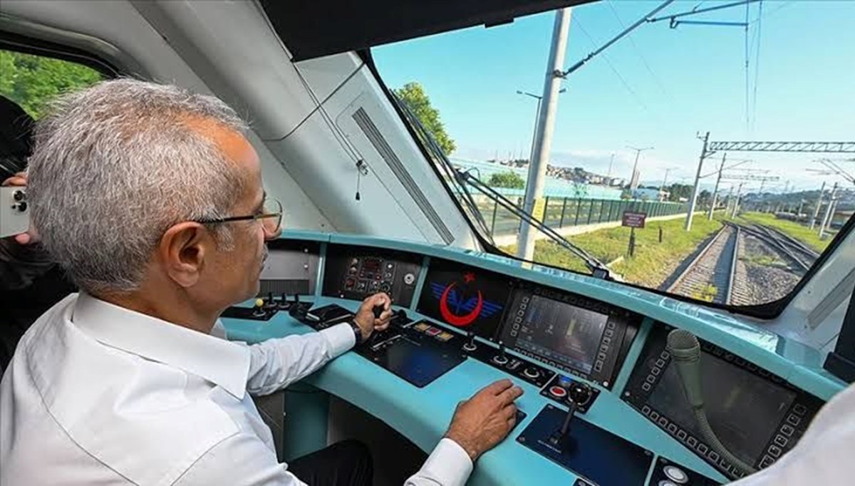 Adapazarı-Gebze bölgesel trenine yoğun ilgi: 3 yılda 2,5 milyon yolcu Adapazarı-Gebze bölgesel trenine yoğun ilgi: 3 yılda 2,5 milyon yolcu