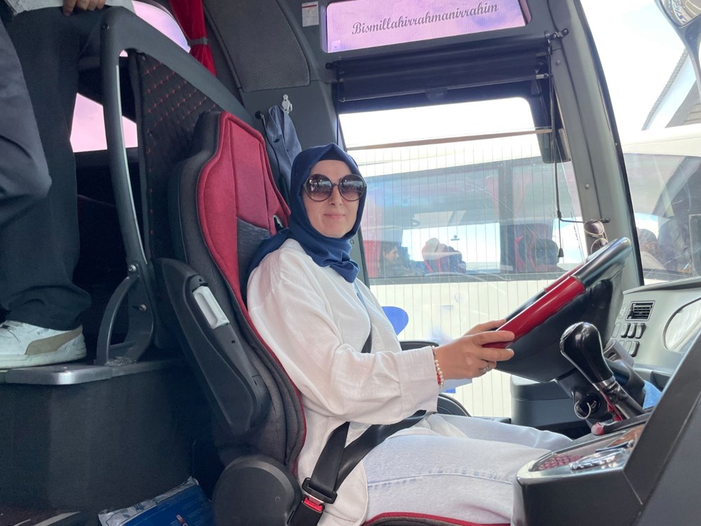 Kocası ile aynı otobüste şoförlük yapıyor: ''Direksiyonda olmak özgüven veriyor'' - 5