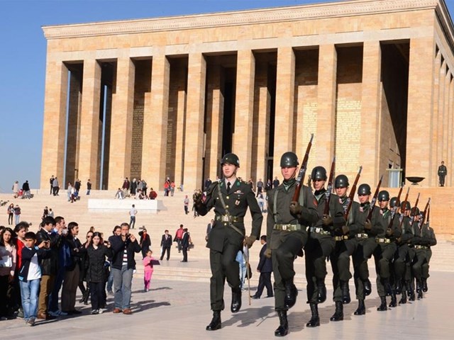 Anitkabir Deki 63 Yillik Bayrak Diregi Yenilendi Ntv