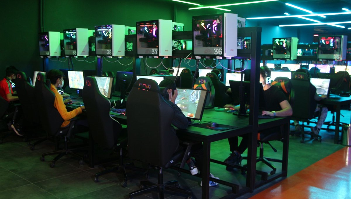 Covid-19 e-Spora yaradı: Oyun oynayarak ayda 10 bin TL kazanç