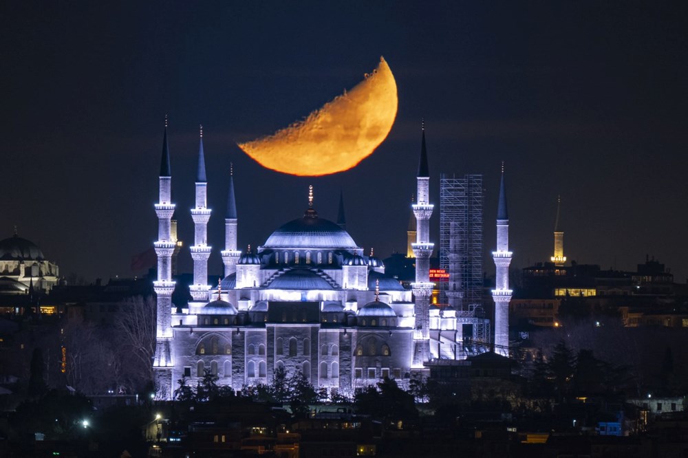 İstanbul'da Olağanüstü Hilal Manzarası 72 7qpoCqZE5kaIhh m9TaKbw