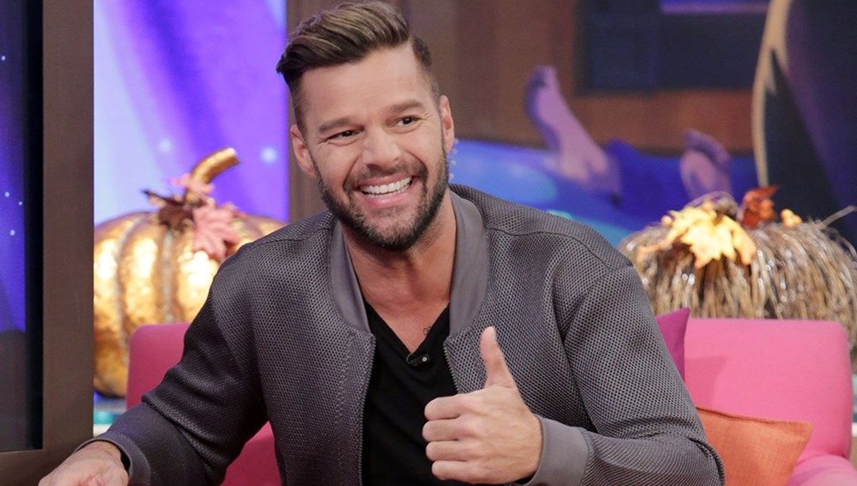 Ricky Martin diziyle ekrana dönüyor