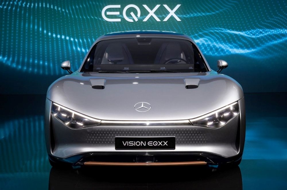 Mercedes-Benz yeni elektrikli modelini tanıttı: Tek şarjla 1000 kilometre menzil - 16