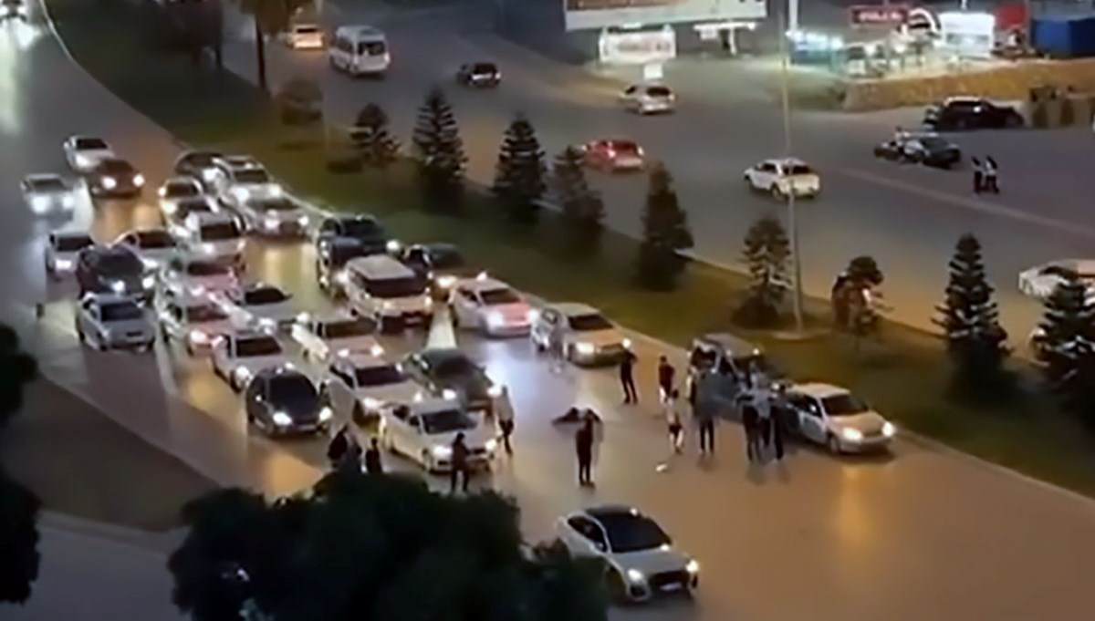Adana'da dört günde üç ölüm: Yolun karşısına geçmeye çalışırken can verdi Adana'da dört günde üç ölüm: Yolun karşısına geçmeye çalışırken can verdi