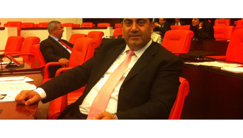 Vekilin Facebook hesabından kontör tuzağı