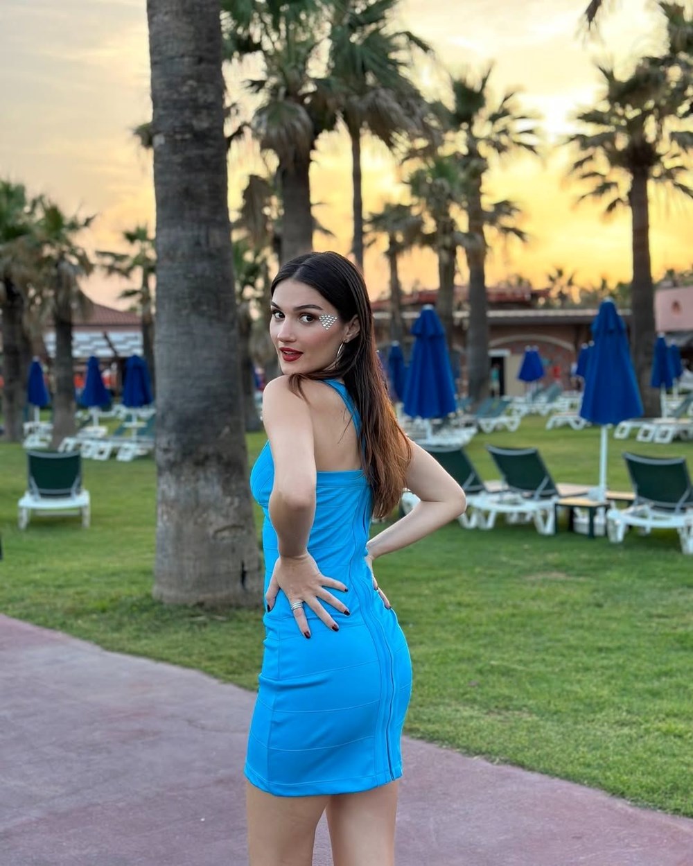 Survivor Murat Ceylan ile sevgilisi Gizem Güneş'ten memnunluk pozu 76 7swfpyhqsUuy 2Jz8CJFOA