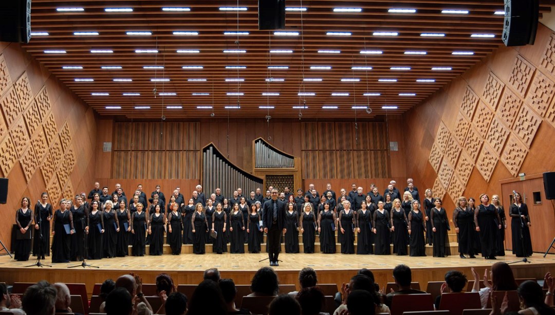 Türkiye'nin bir dört yanından geldiler: Cumhuriyet'in 102'nci yılına özel konser