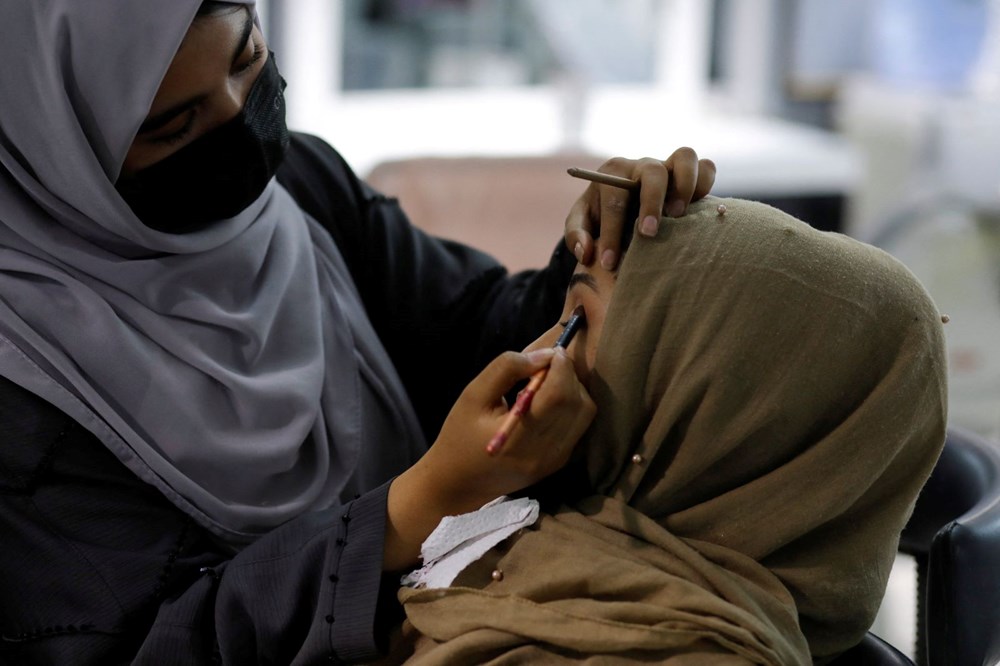 Afganistan'da güzellik salonları kapanıyor: 60 bin kadın işsiz kalacak - 2