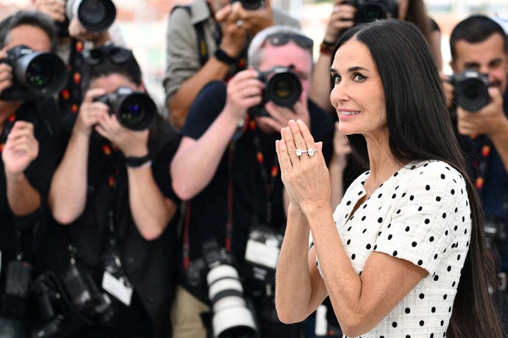 13 dakika boyunca alkışlanan film, Cannes'a damga vurdu - 3