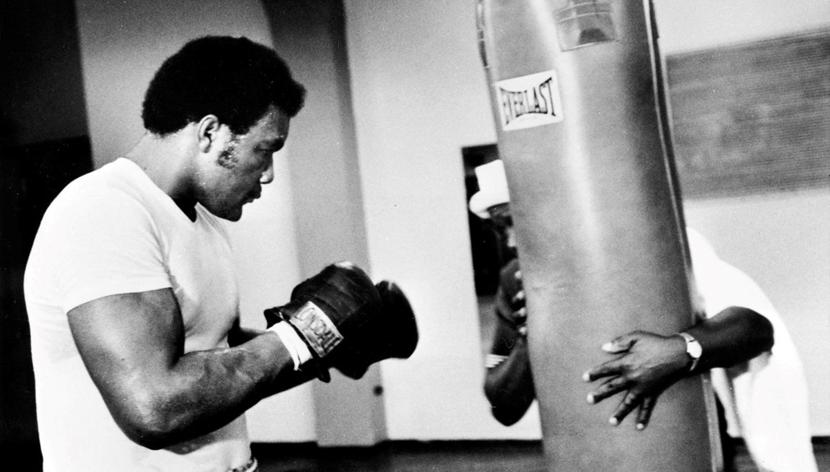 George Foreman kimdir? Eski dünya ağır sıklet boks şampiyonu George Foreman'ın hayatı