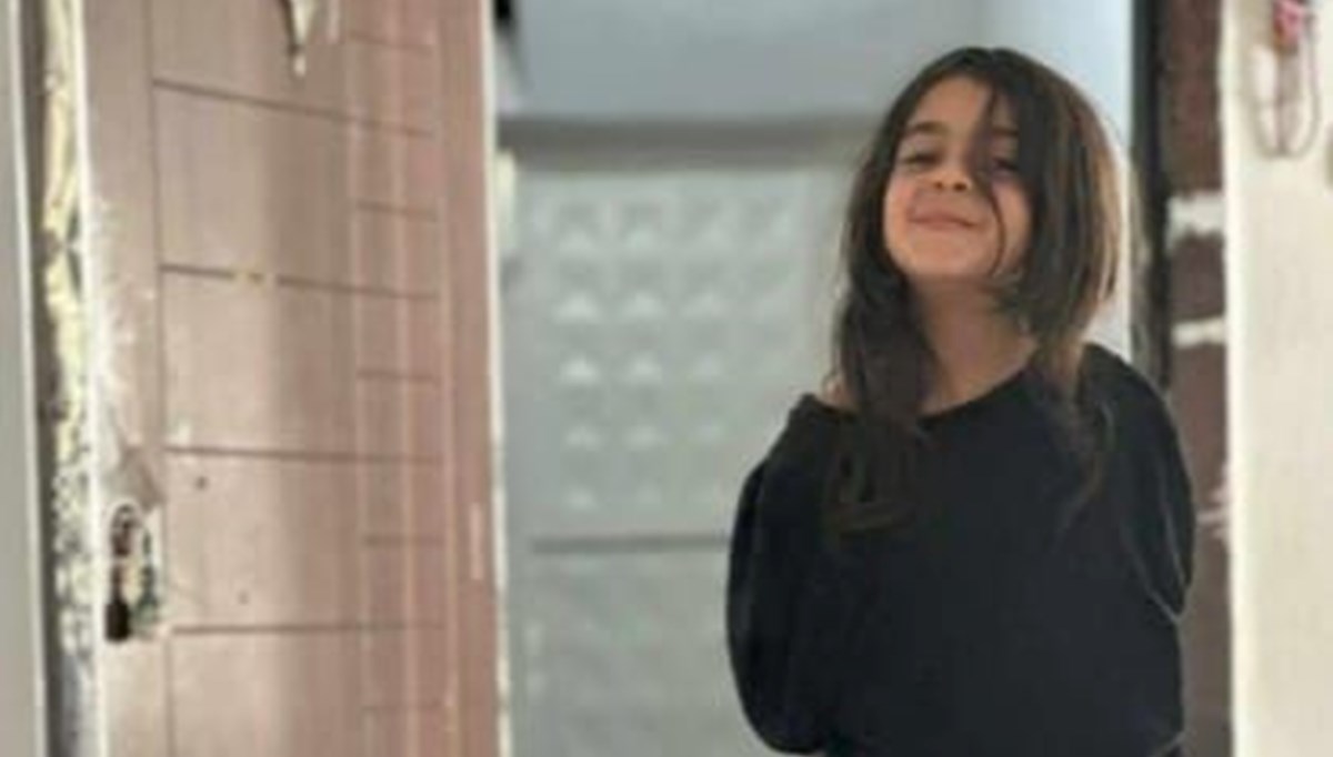 Narin cinayetinde amca Salim Güran'ın avukatı dosyadan çekildi Narin cinayetinde amca Salim Güran'ın avukatı dosyadan çekildi
