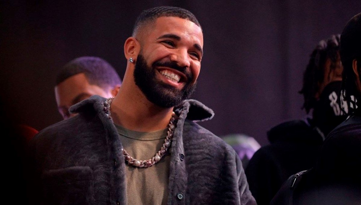 Drake Super Bowl'da milyon dolarlık bahsi kazandı