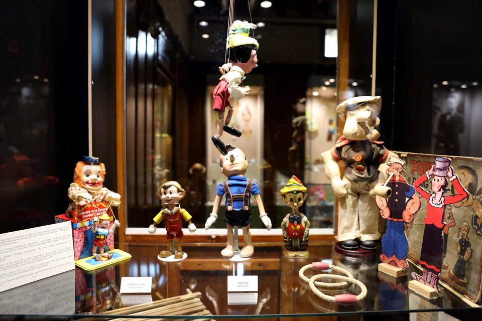 300 yıllık oyuncaklar, müzeye dönüştürülen mağarada sergileniyor: Oyun ve Oyuncak Müzesi’nde - 1