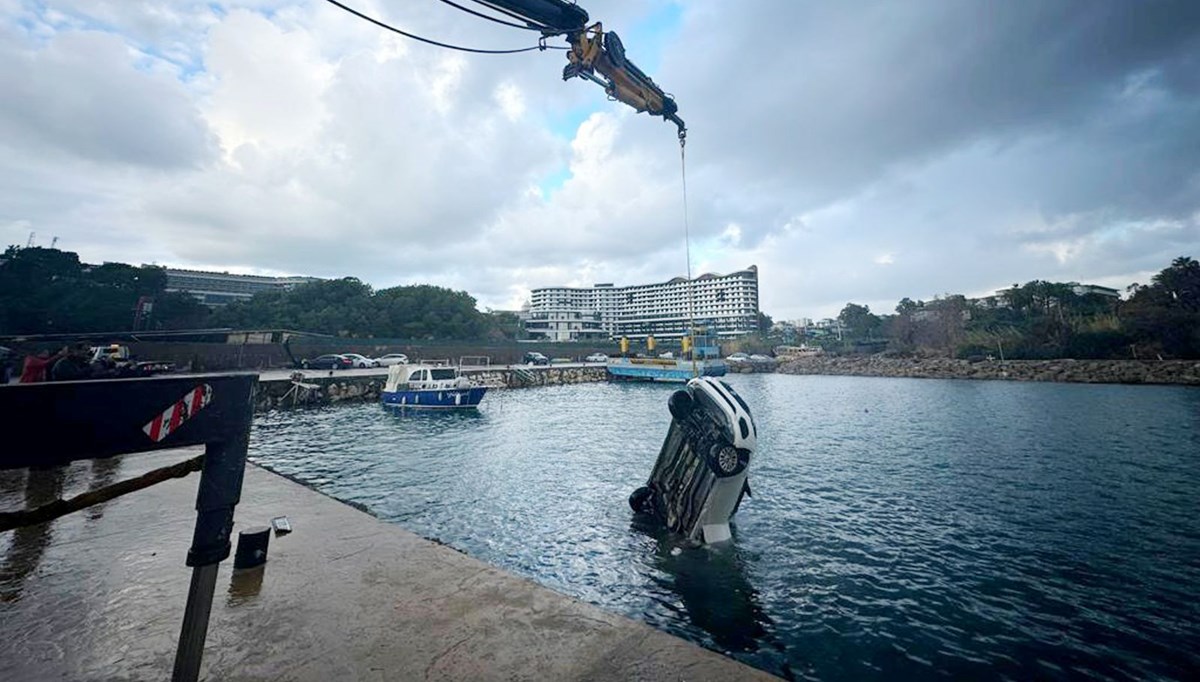 Alanya’da denize düşen otomobilde 2 kişi öldü