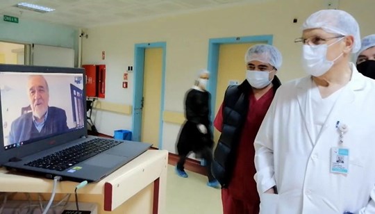 İlber Ortaylı sağlık çalışanlarına telefon numarasını verdi