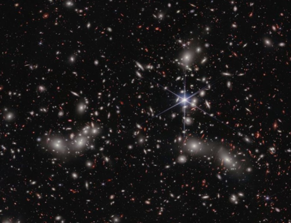 NASA yeni fotoğraflar paylaştı: Evrenin sırları aydınlanıyor - 16