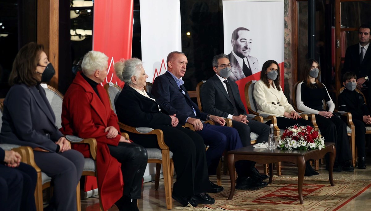 HDP'li vekilin teröristle fotoğrafı: Cumhurbaşkanı Erdoğan'dan 