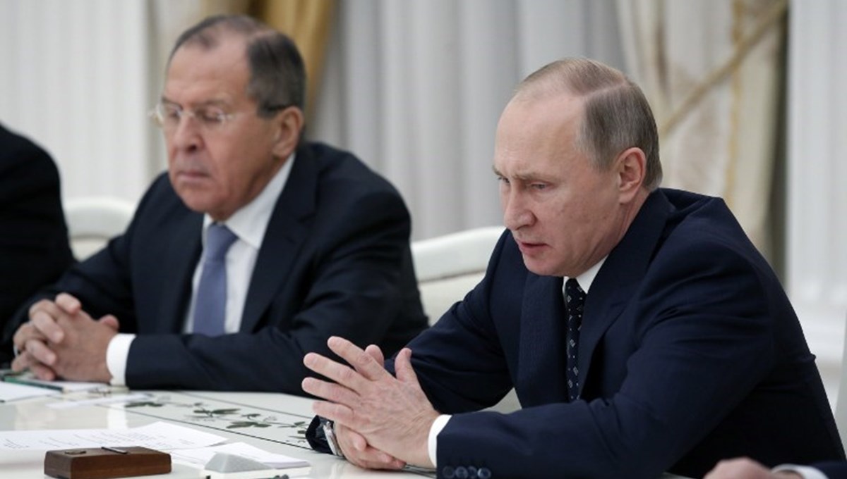 Putin, Lavrov'un Yahudilerle ilgili ifadeleri için İsrail Başbakanı'ndan özür diledi