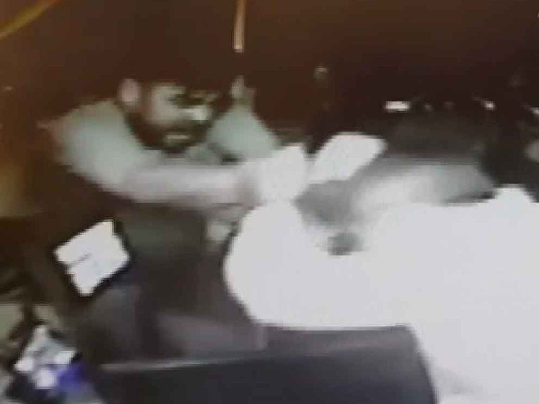 Maskesiz Almayan Otobus Soforune Saldiri Ntv