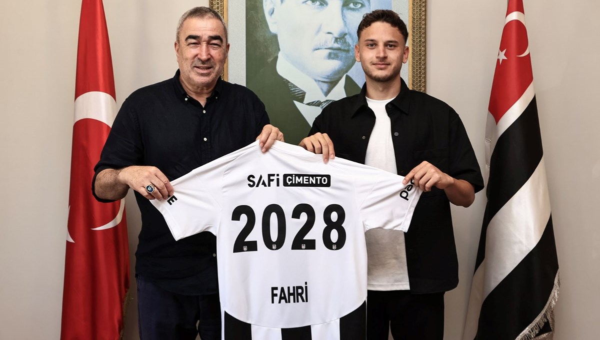 Beşiktaş'tan Fahri Kerem Ay'a yeni sözleşme Beşiktaş'tan Fahri Kerem Ay'a yeni sözleşme