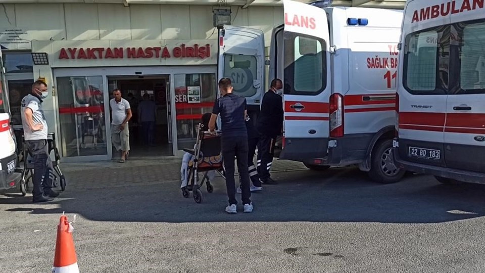 Edirne'de 6 kişi boğulma tehlikesi geçirdi - 1