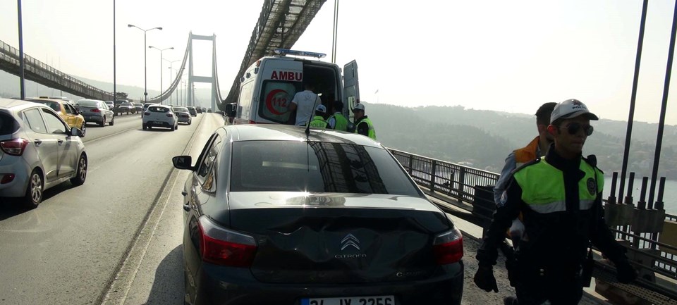 Boğaziçi Köprüsü'nde trafik kazası: 4 yaralı - 1