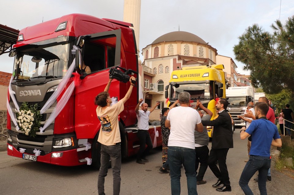 TIR’lardan oluşan düğün konvoyuna 8 bin TL ceza - 2