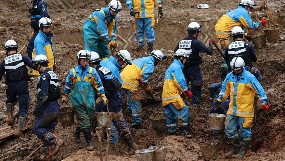 Japonya'da sel ve heyelandan 63 kişi öldü