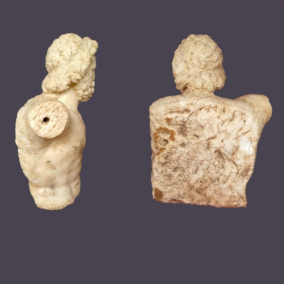 Antalya'da 2 bin yıllık Zeus ve Aphrodite heykelleri bulundu - 2