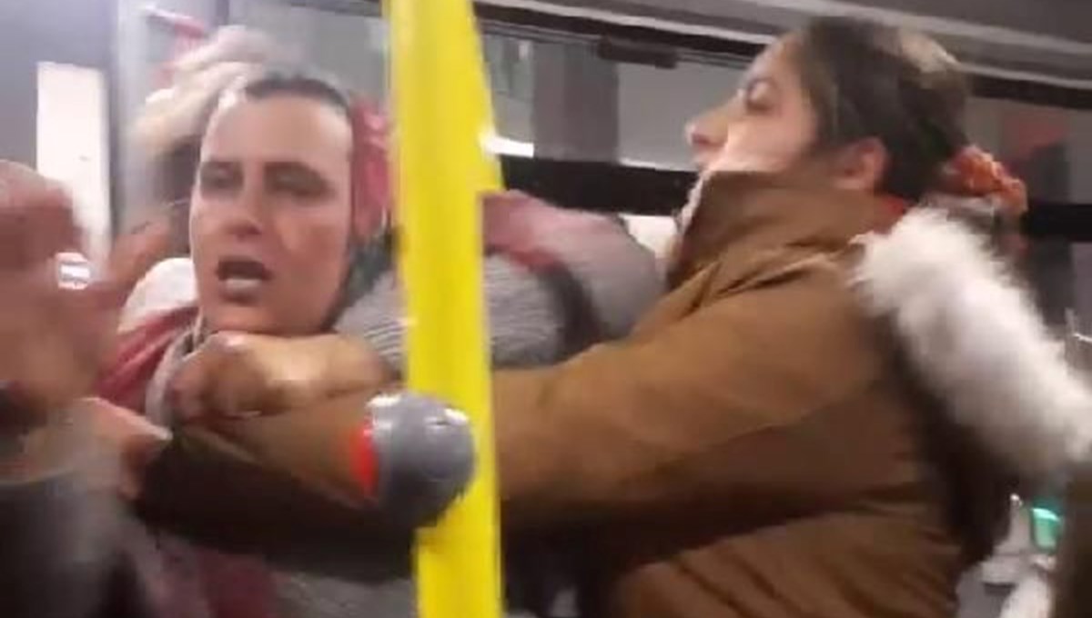 Belediye otobüsünde Belediye otobüsünde