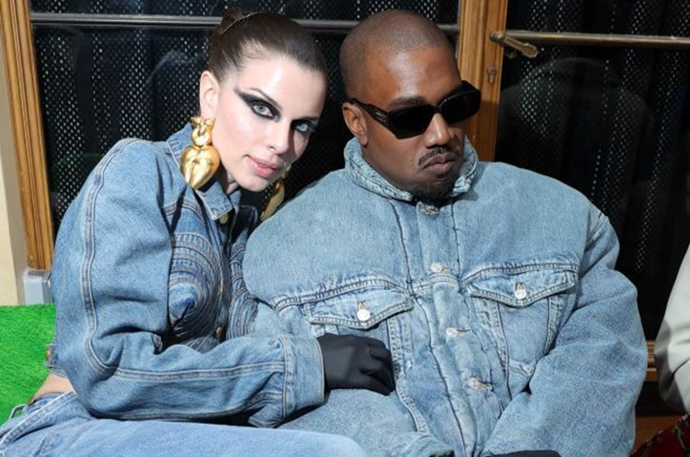 Kanye West'in sevgilisi Julia Fox'un başörtüsü Fransa'da tartışmaları alevlendirdi: Müslümanlara karşı ikiyüzlüsünüz - 3
