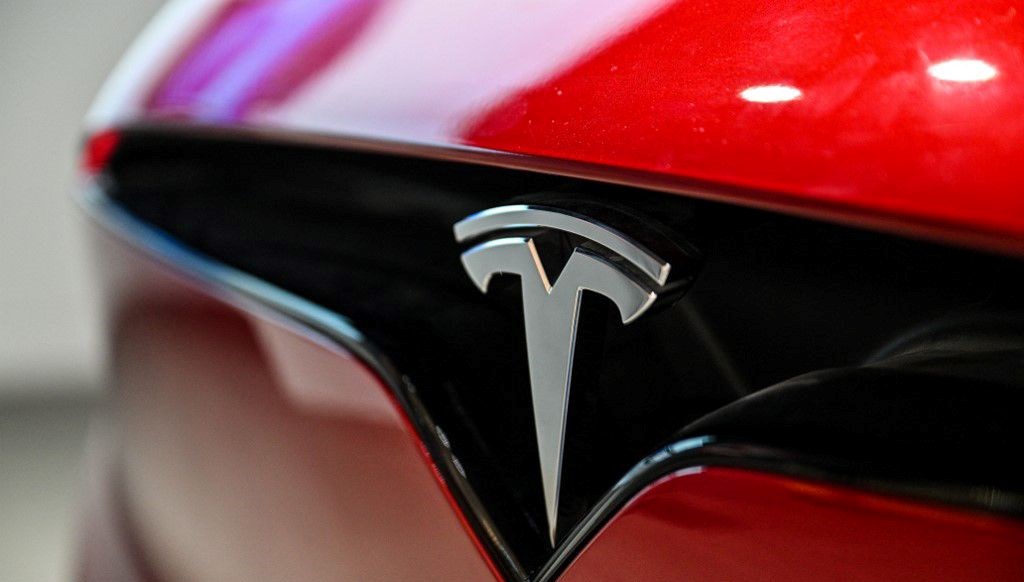 Tesla zam yaptı...