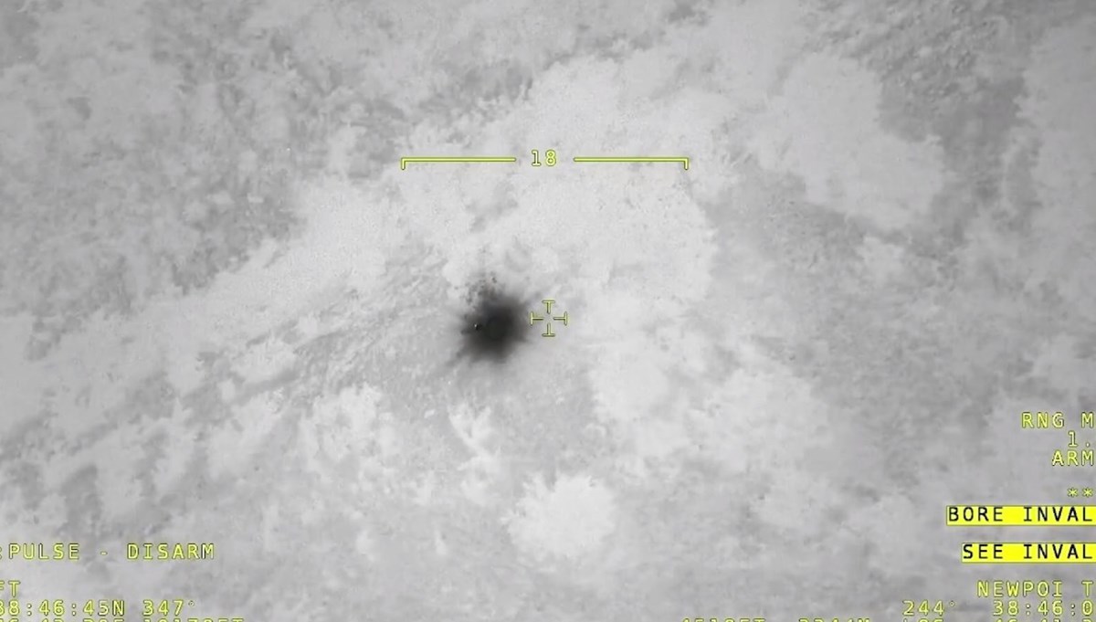 İran Cumhurbaşkanı Reisi'yi taşıyan helikopterin düşmesine ilişkin ön raporu yayımlandı İran Cumhurbaşkanı Reisi'yi taşıyan helikopterin düşmesine ilişkin ön raporu yayımlandı