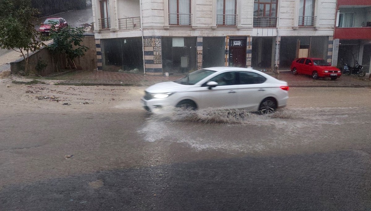Tekirdağ'da şiddetli yağış Tekirdağ'da şiddetli yağış